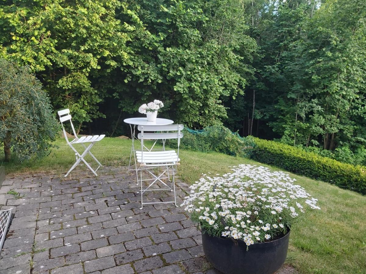 Huset I Skogen Apartment มอสส์ ภายนอก รูปภาพ
