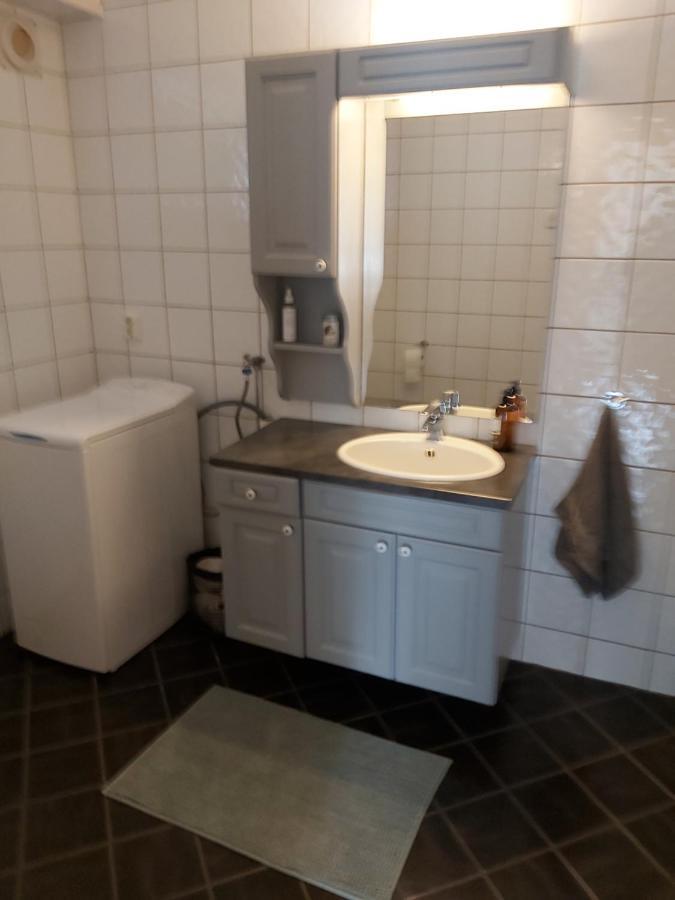 Huset I Skogen Apartment มอสส์ ภายนอก รูปภาพ